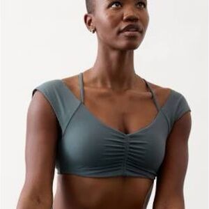 Athleta Cinch Built-In Bra Crop Top